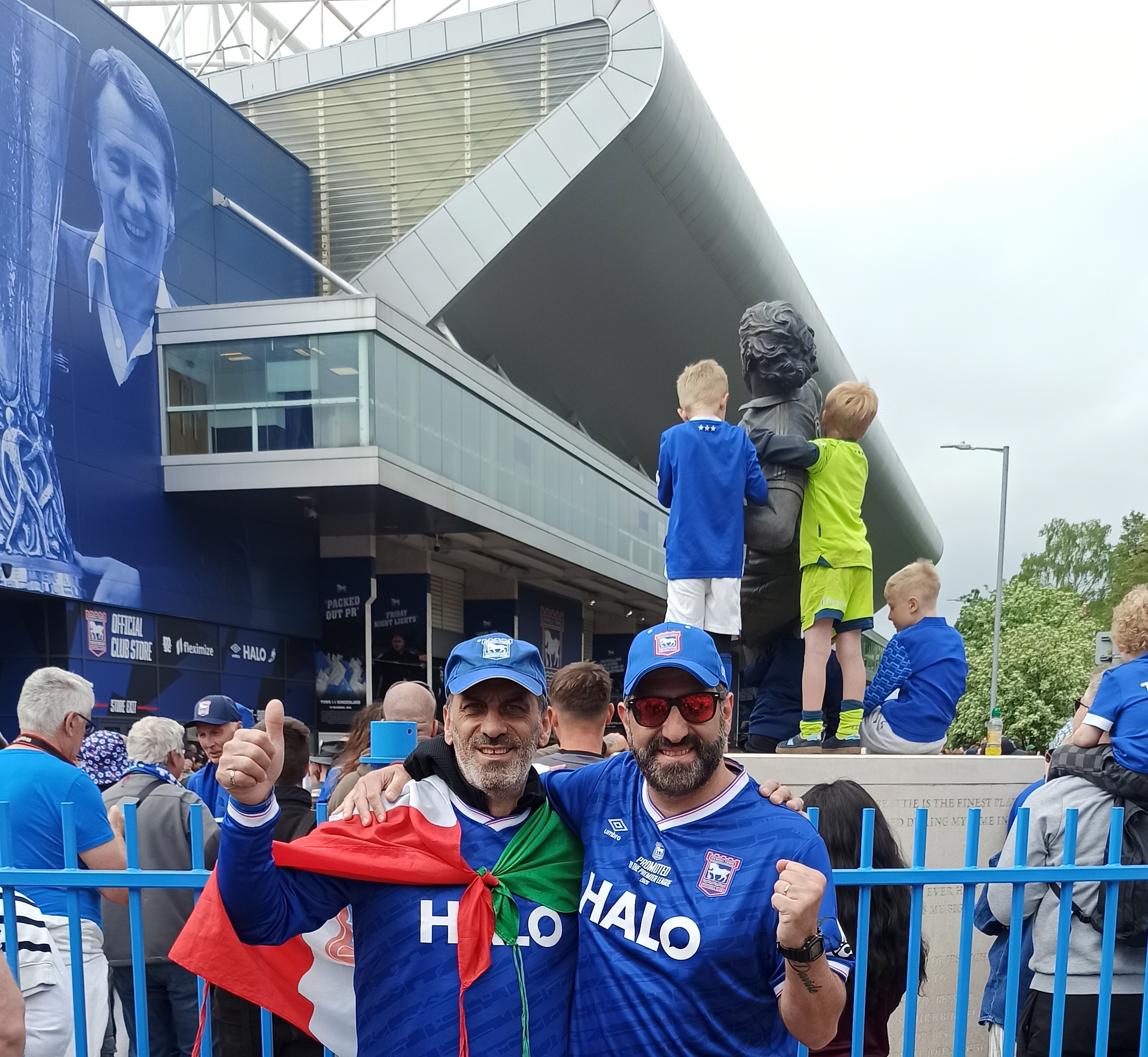 Italian Blues supporters